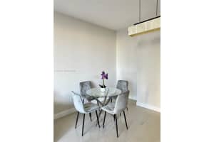 Avenue on Brickell, 1050 Brickell Ave APT 1504, Miami, FL 33131, - MLS#A12007391