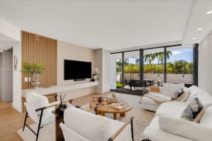 3640 Yacht Club Dr 310, Aventura