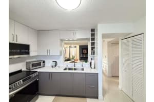 7265 NW 173rd Dr Apt 712-7, Hialeah, FL 33015, - MLS#A12007487