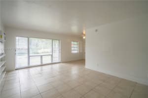 1812 NE 20th Ave #1, Fort Lauderdale, FL 33305, - MLS#A12007508