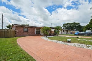 6870 Thomas St, Hollywood, FL 33024, - MLS#A12007528