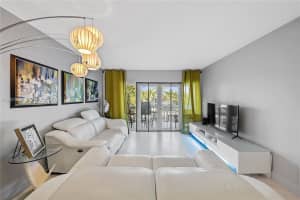 470 Paradise Isle Blvd APT 310, Hallandale Beach, FL 33009, - MLS#A12007530