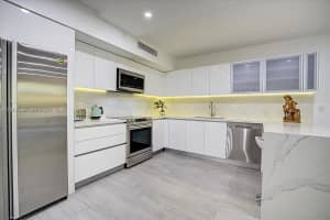 101 Crandon Blvd 276, Key Biscayne