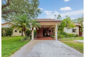 1815 Tamarind Ln, Coconut Creek