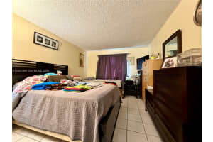 5201 NW 7th St APT 104, Miami, FL 33126, - MLS#A12007568