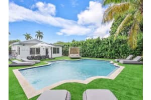 545 Nw 52nd St, Miami