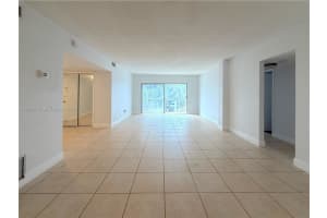 1075 92nd St APT 201, Bay Harbor Islands, FL 33154, - MLS#A12007617