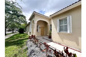 1901 Cedar Ct, Weston, FL 33327, - MLS#A12007621