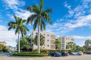 10001 W Bay Harbor Dr 208, Bay Harbor Islands