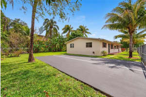 11120 Nw 6th Ave Miami Shores, FL 33168 - MLS#A12007665