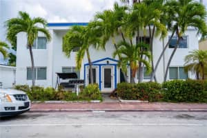 725 81st St #2, Miami Beach, FL 33141, - MLS#A12007668