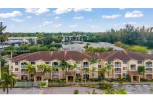 13780 NE 3rd Ct APT 207, North Miami, FL 33161, - MLS#A12007671