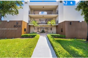 8005 Sw 107th Ave 317, Miami