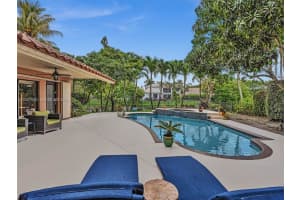 1080 Creekford Dr, Weston