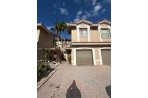 5424 Nw 90th Ave, Sunrise