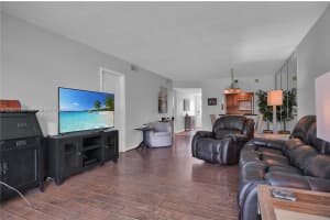 8941 S Hollybrook Blvd APT 203, Pembroke Pines, FL 33025, - MLS#A12007717