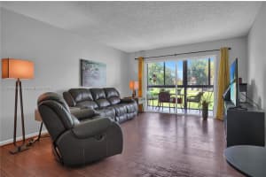 8941 S Hollybrook Blvd APT 203, Pembroke Pines, FL 33025, - MLS#A12007717
