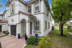 8070 NW 108th Pl, Miami, FL 33178, - MLS#A12007732