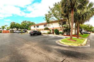 7111 Sw 42nd Pl, Davie