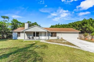 18055 W Sycamore Dr 1, Loxahatchee