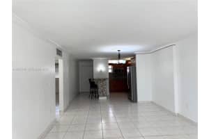 1850 W 56th St 2404, Hialeah