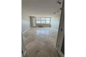 5313 Collins Ave APT 1110, Miami Beach, FL 33140, - MLS#A12007760
