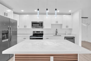 2572 NW 20th St, Fort Lauderdale, FL 33311, - MLS#A12007762