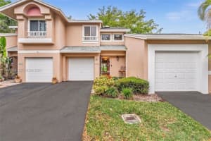 1958 Discovery Cir E, Deerfield Beach, FL 33442, - MLS#A12007763