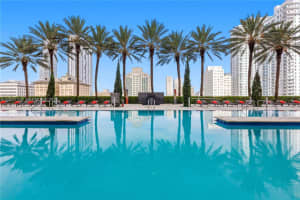 50 Biscayne Blvd 3209, Miami