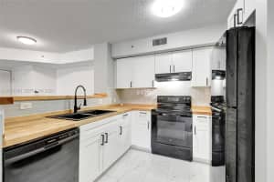 7808 Sonoma Springs Cir 204, Lake Worth