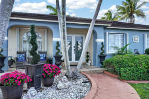 15201 SW 177th Terrace, Miami, FL 33187, - MLS#A12007800