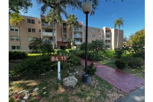 8411 NW 8th St APT 105, Miami, FL 33126, - MLS#A12007805