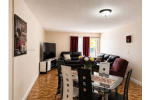 1910 W 56th St APT 3121B, Hialeah, FL 33012, - MLS#A12007809