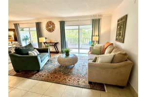 1001 Hillcrest Ct APT 306, Hollywood, FL 33021, - MLS#A12007811