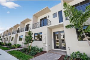13881 Sw 261st St 13881, Homestead