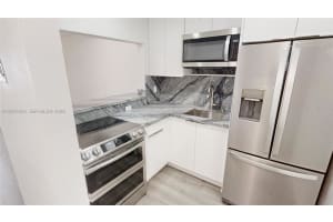 1441 Lincoln Rd 309 Miami Beach, FL 33139 - Off Market