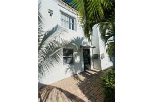 2816 Pine Tree Dr #3, Miami Beach, FL 33140, - MLS#A12007835