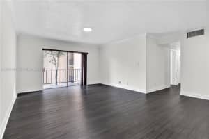 13715 Kendale Lakes Cir A-211, Miami