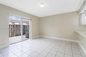 9187 Fontainebleau Blvd 405 5, Miami, FL 33172, - MLS#A12007858