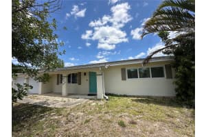 107 W Lake Dr, Lehigh Acres, FL 33936, - MLS#A12007879