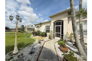 2033 Sw Beekman St 2033, Port Saint Lucie