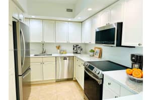 5600 Collins Ave # 15B, Miami Beach, FL 33140, - MLS#A12007913