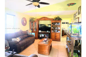 13541 SW 10th Pl, Davie, FL 33325, - MLS#A12007925