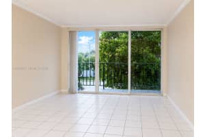 310 Fontainebleau Blvd APT 406, Miami, FL 33172, - MLS#A12007937