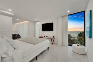 11 Century Ln, Miami Beach, FL 33139, - MLS#A12007946