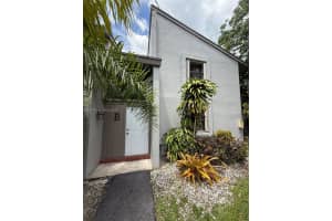 10661 Sw 113th Pl 94b, Miami