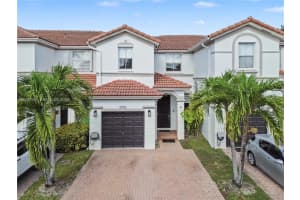 7876 Nw 109th Path, Doral
