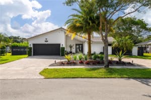 9171 NW 13th St, Plantation, FL 33322, - MLS#A12008012