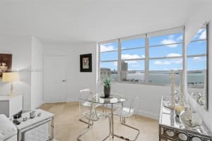 905 Brickell Bay Dr APT 1830, Miami, FL 33131, - MLS#A12008024