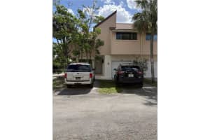8208 Nw 9th Ct 1, Plantation